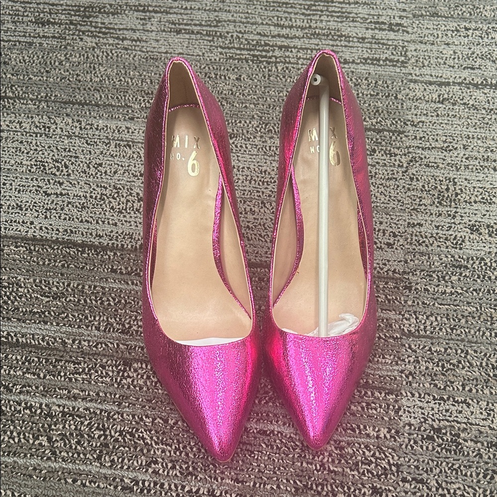Mix No. 6 Fuchsia Metallic Heels NWOT size 10